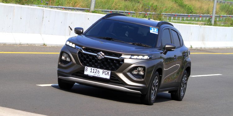 Intip Rahasia Efisiensi dan Performa di Balik Kap Mesin Suzuki Fronx