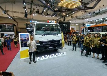 Dukungan Terhadap Industri Logistik, Mitsubishi Fuso Kenalkan Tractor Head Fighter-X FM65F di GIIAS 2025