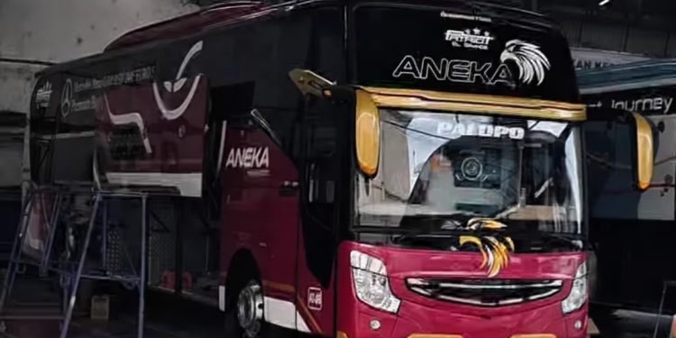Bus Baru PO Aneka Transport Gunakan Bodi Patriot El Grande dan Sasis Premium Mercedes-Benz