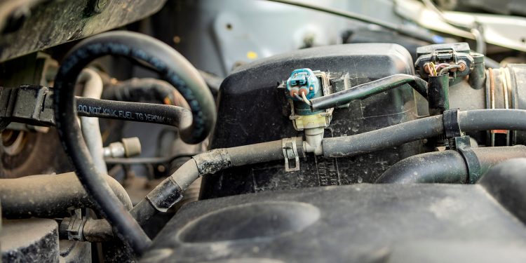 Revolusi Selang Bahan Bakar: Mengapa NBR Mulai Ditinggalkan? Ini Kata Ahlinya