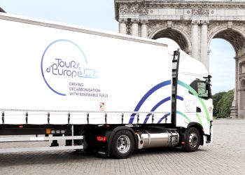 Truk Iveco Ini Tuntaskan Misi Perjalanan 5.000 Km, Buktikan Bio LNG Kunci Transportasi Masa Depan