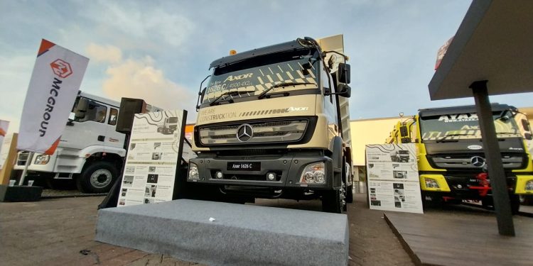 Empat Truk Mercedes-Benz untuk Kebutuhan Konstruksi, Lebih Bertenaga dan Efisien