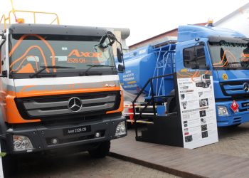 Berada Di Satu Kelas, Ini Perbedaan Truk Mercedes-Benz Axor 2528 CH dan CX