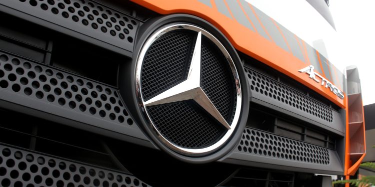 Jangkau Wilayah Terpencil! Layanan Purnajual Truk dan Bus Mercedes-Benz Kian Canggih dan Merata