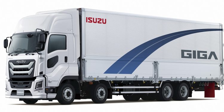 Isuzu Luncurkan Truk Giga Baru dengan Fitur Keamanan Lebih Baik, Bantu Pengemudi Cegah dan Kurangi Kecelakaan
