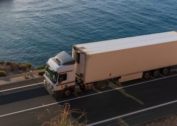 Revolusi Logistik Indonesia Dimulai! Geotab Luncurkan Asisten AI Generatif ‘Ace’ untuk Armada