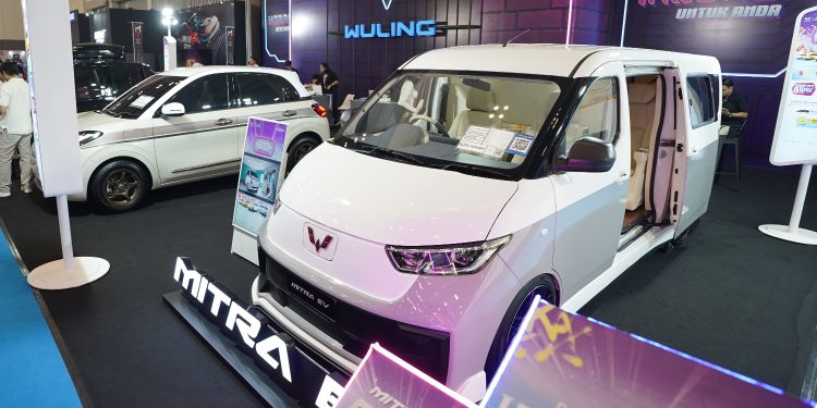 Mitra EV ‘VIP Concept’ Gegerkan IMX 2025, Wuling Tegaskan Mobil Listrik Jadi Tren Modifikasi Masa Depan!