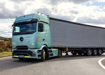 Intip Mewahnya Truk Mercedes-Benz Actros L ProCabin Generasi Baru