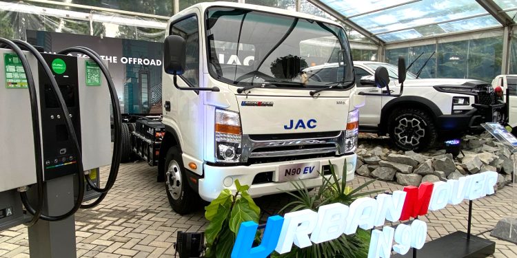 Sederet Truk Baru Yang Meluncur di Indonesia Sepanjang Tahun 2025