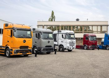 Daimler Truck Cetak Rekor, Penjualan Truk Listrik Melonjak 67% di Tengah Tantangan Global 2025