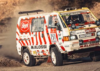 Bukan Sekedar Mobil Niaga, Mitsubishi L300 Ini Jadi Petarung di Reli Dakar 2026, Intip Spesifikasinya