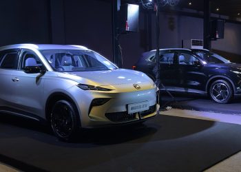 MG Motor Indonesia Resmi Perkenalkan SUV Listrik MGS5 EV, Sudah Bisa Dipesan!
