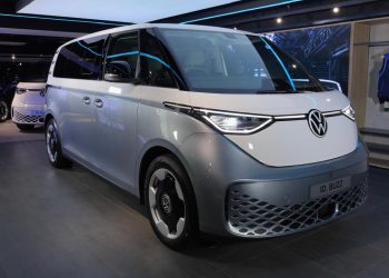 VW Indonesia Rilis ID. Buzz BOZZ White Signature Edition, Intip Keistimewaannya