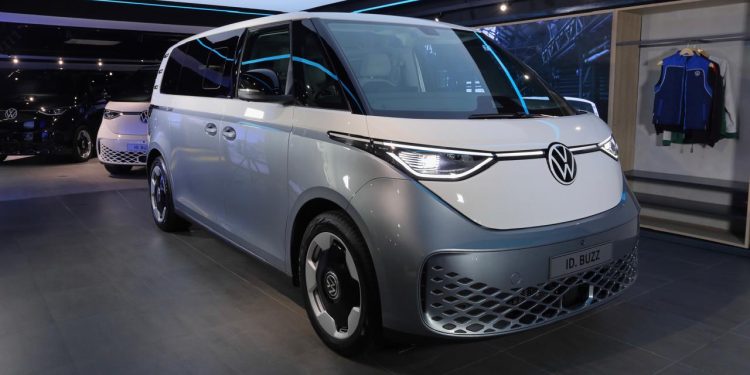 VW Indonesia Rilis ID. Buzz BOZZ White Signature Edition, Intip Keistimewaannya