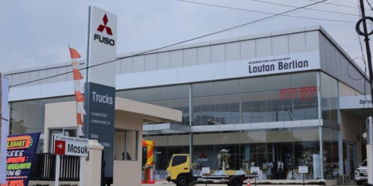 Perkuat Segmen Angkutan Logistik di Sumatera, Mitsubishi Fuso Operasikan Diler Baru di Lampung