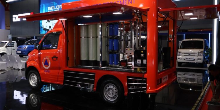 Pikap Serbaguna DFSK Super Cab Disulap Jadi Mobile Water Treatment