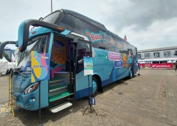 Kabin Bus Blue Bird Disulap Jadi Area Bermain di IIMS 2026