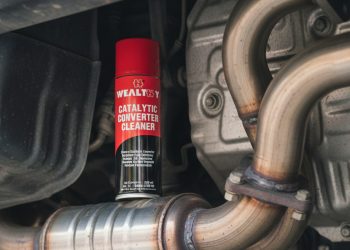 Jangan Salah Kaprah! Campur Pembersih ke Tangki BBM Tak Efektif Cuci Catalytic Converter