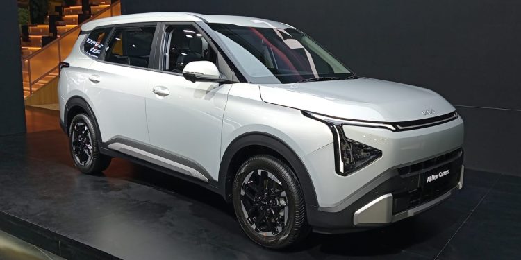 Bikin Rival Ketar-ketir! All New Kia Carens Punya Konsumsi BBM Tembus 20 Kpl?