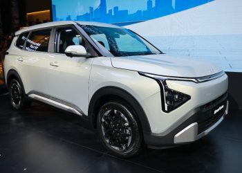 The All New Kia Carens Resmi di Jual di Bawah Rp 400 Juta!