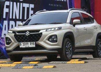Menjajal Suzuki Fronx GX di IIMS 2026: Lincah, Irit, dan Haus Teknologi Modern!