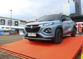 Suzuki Fronx Jadi Primadona Test Drive IIMS 2026, Radius Putarnya Bikin Melongo!