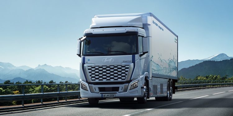 Truk Hidrogen Hyundai Xcient Fuel Cell Sudah Tempuh 20 Juta Km, Mesin Diesel Mulai Terancam?