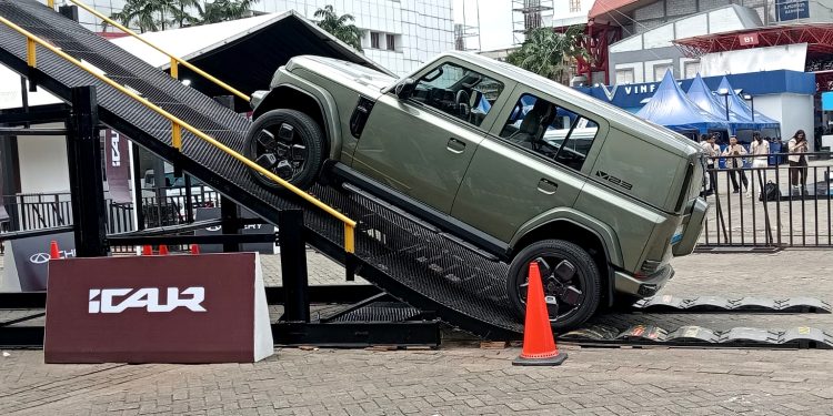 Bedah Teknologi i-WD, Rahasia iCar V23 Taklukkan High Ramp IIMS 2026 Tanpa Hambatan