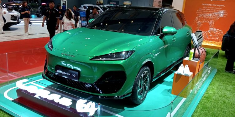 Ternyata Bukan Pajangan! Lepas E4 Buka Pre-Book di IIMS 2026, Hanya Rp 5 Juta!