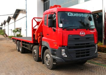 Pusing Muatan Oversize? Ini Alasan Truk Flatbed Jadi Simbol Adaptabilitas Logistik Modern