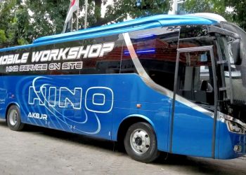 Bukan Bus Biasa! Hino Sulap Bus 12 Meter Jadi Bengkel Raksasa Demi Amankan Mudik 2026