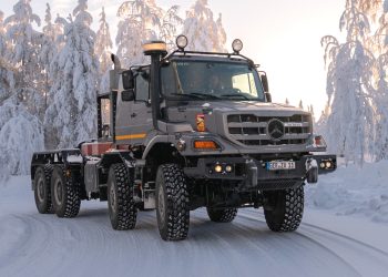 Ini Rahasia Mesin Mercedes-Benz Zetros, Tetap Menyala di Suhu Beku Tanpa Gagal Komponen