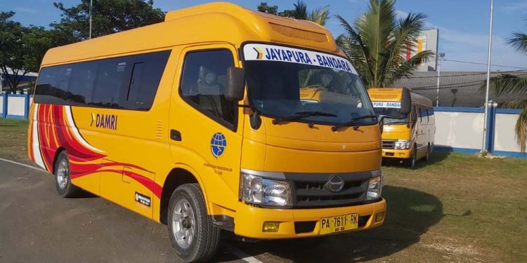 Damri Luncurkan Armada Angkutan Khusus untuk ASN Papua Selatan