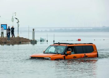 Uji Ketahanan, Jetour G700 Lewati Sungai Sejauh 1,2 Km