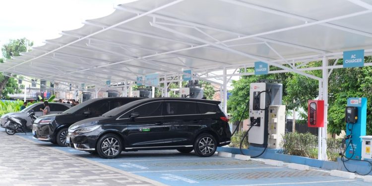 SPKLU Ultra Fast Baru Milik PLN di Jakarta Timur Bisa Cas 10 Mobil Sekaligus