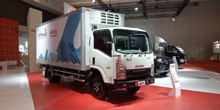 Bisnis Cold Chain Makin Cuan! Isuzu Elf NMR L Refrigerator Tawarkan Volume Angkut Terbesar di Kelasnya