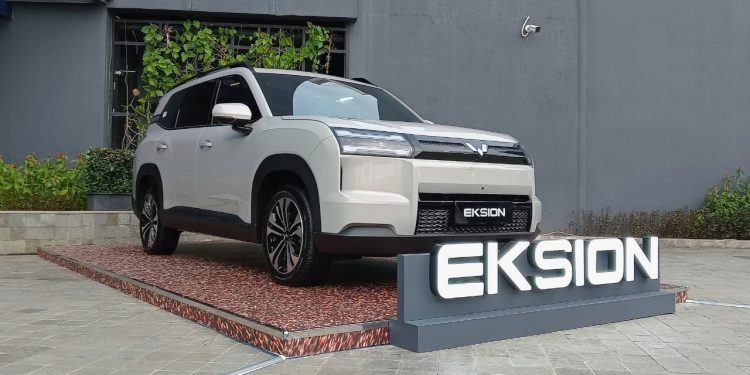 First Drive Wuling Eksion, Fiturnya Melimpah Harganya Bikin Penasaran!