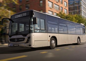 Siap Meluncur! Simak Spesifikasi Bus Baru Mercedes-Benz Conecto, Ada Varian Hybrid!