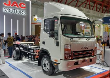 JAC Motors Tampil Perdana di GIICOMVEC 2026, Hadirkan 3 Kendaraan Niaga Listrik Rakitan Lokal