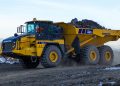 Spesifikasi Komatsu HM460-6, Truk Tambang Raksasa Terbaru Yang Lebih Irit 22%