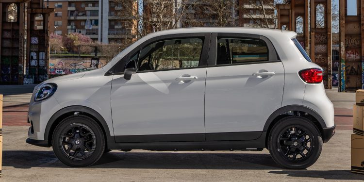 Leapmotor T03 LCV Meluncur, Mobil Listrik Niaga Mungil Yang Bisa Angkut Muatan 220 Kg!