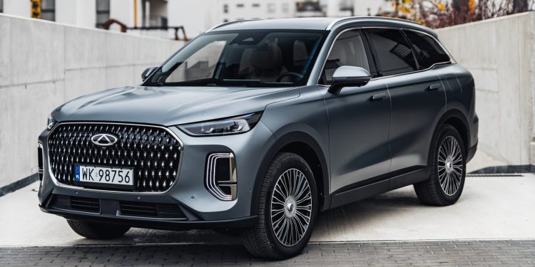 Dihantam Depan Belakang! Begini Kondisi Chery Tiggo 9 Saat Uji Tabrak Ekstrem