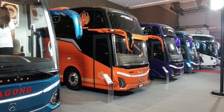 Bukan Adiputro atau Laksana! Ini Karoseri Yang Paling Banyak Bikin Bus di Indonesia