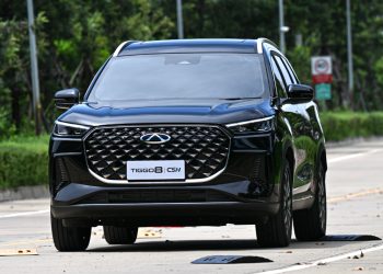 Macet Stop-and-Go Bikin Kantong Jebol? Mobil Ini Cuma Butuh Rp 32 Ribu per 100 Km!
