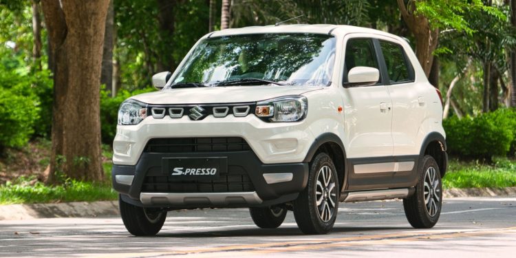 Isi Bensin Full Tank Gak Sampai Rp 400 Ribu, Suzuki S-Presso Jadi Investasi Terbaik Buat Mobil Pertama?