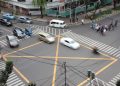 Mengenal Fungsi Yellow Box Junction yang Ada di Persimpangan Jalan
