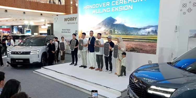 Resmi Diserahkan ke Konsumen, SPK Wuling Eksion Tembus 1.000 Unit