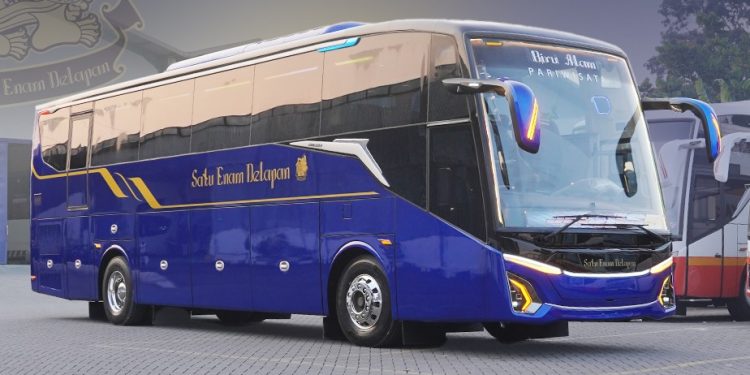 PO Satu Enam Delapan Rilis Armada Bus Pariwisata Baru Berbasis Hino dari Karoseri Adiputro