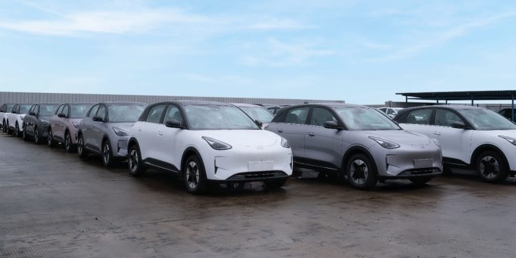 Pangkas Waktu Inden! Geely Lipat Gandakan Produksi EX2 di Purwakarta