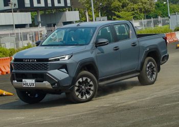 Toyota Luncurkan New Hilux Generasi Ke-9 dan Varian BEV di Indonesia, Segini Harganya